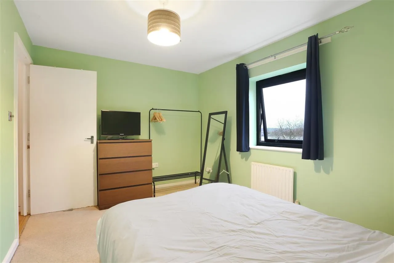 Dalmeny Avenue, London, photo 5