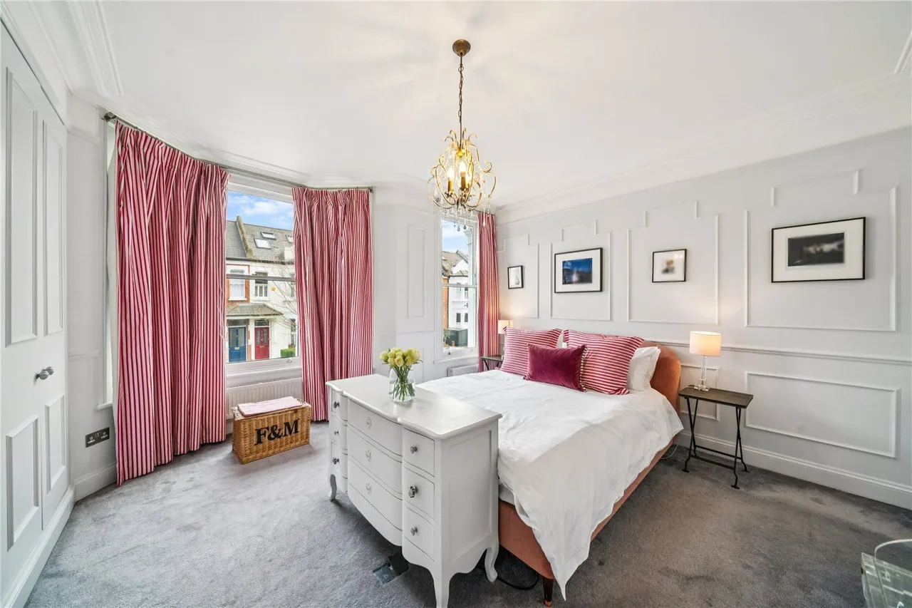 Bassingham Road, London, SW18, photo 5