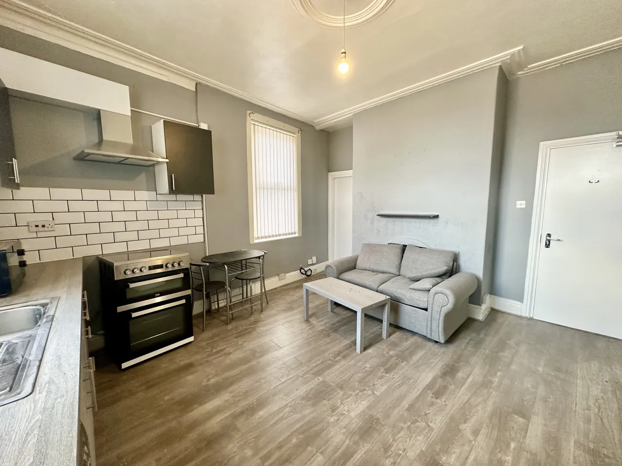 Temple Crescent, LEEDS, photo 2