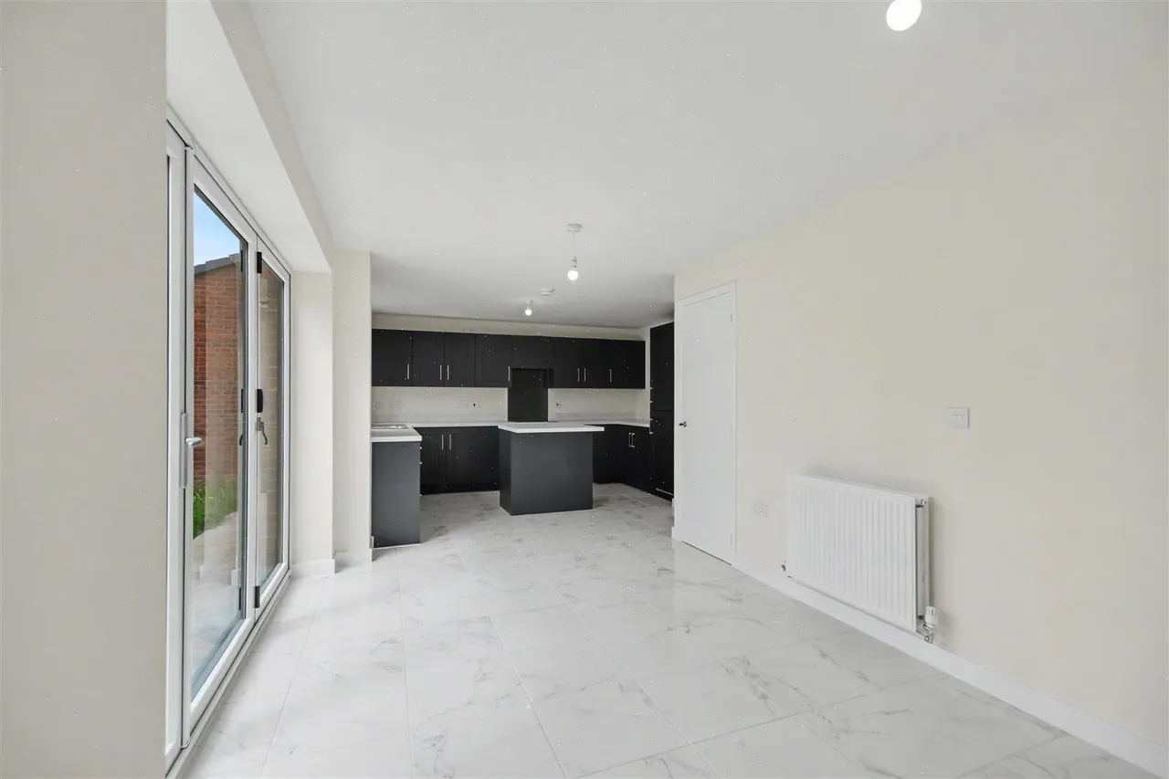 Coventry Lane, Bramcote, NG9, photo 10