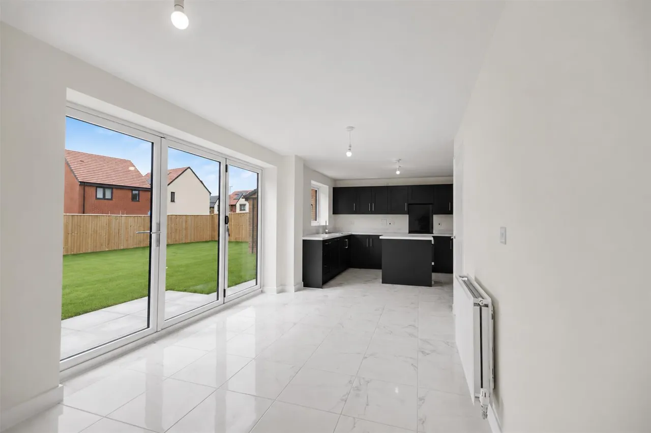 Coventry Lane, Bramcote, NG9, photo 2