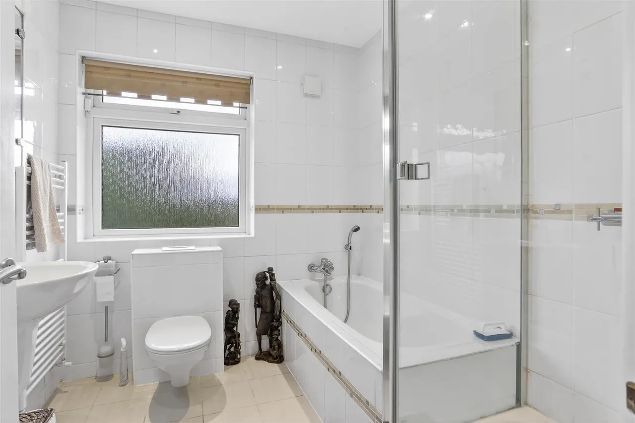 The Avenue, South Cheam, SM2, photo 42