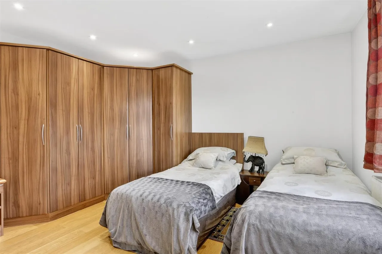 The Avenue, South Cheam, SM2, photo 36