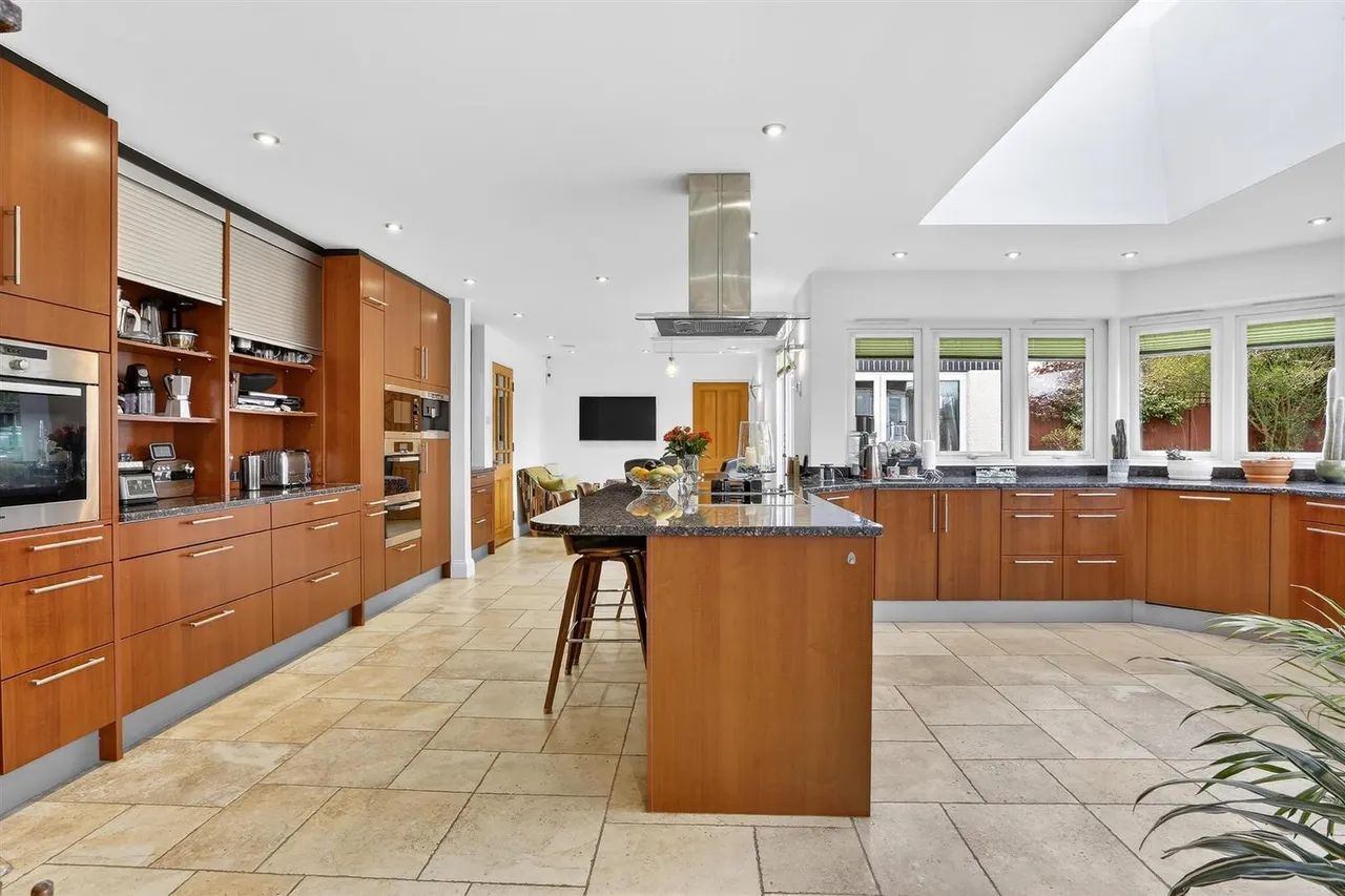 The Avenue, South Cheam, SM2, photo 14