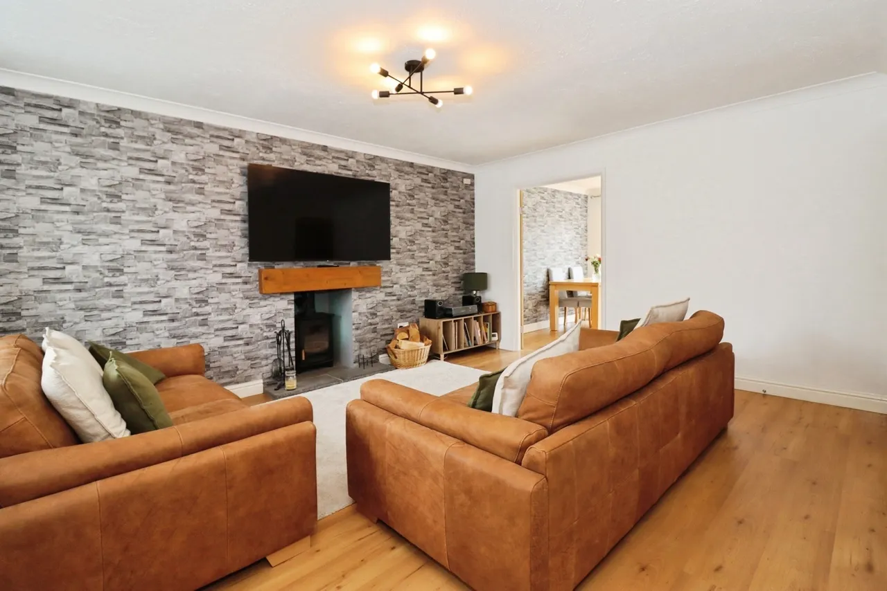 Ellicks Close, Bradley Stoke, Bristol, Gloucestershire, BS32, photo 4
