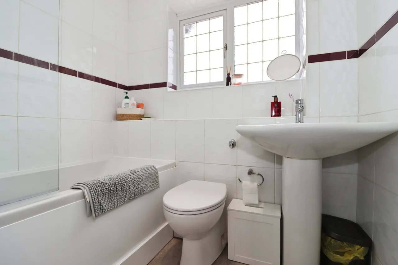 Ellicks Close, Bradley Stoke, Bristol, Gloucestershire, BS32, photo 25