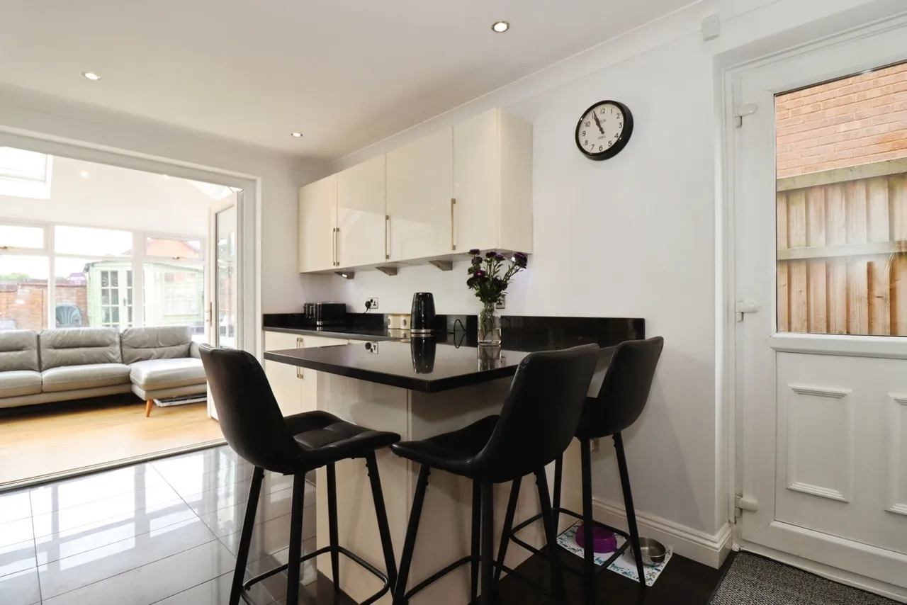 Ellicks Close, Bradley Stoke, Bristol, Gloucestershire, BS32, photo 5