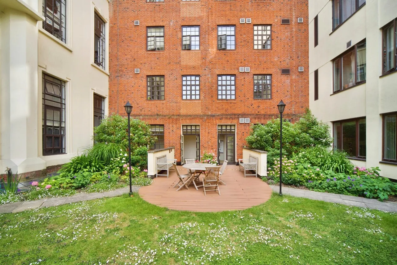 Manor Gardens, London, N7, photo 17
