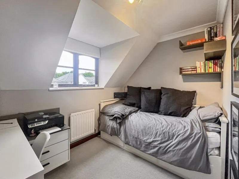 Bassetsbury Lane, High Wycombe HP11 1SF, photo 6