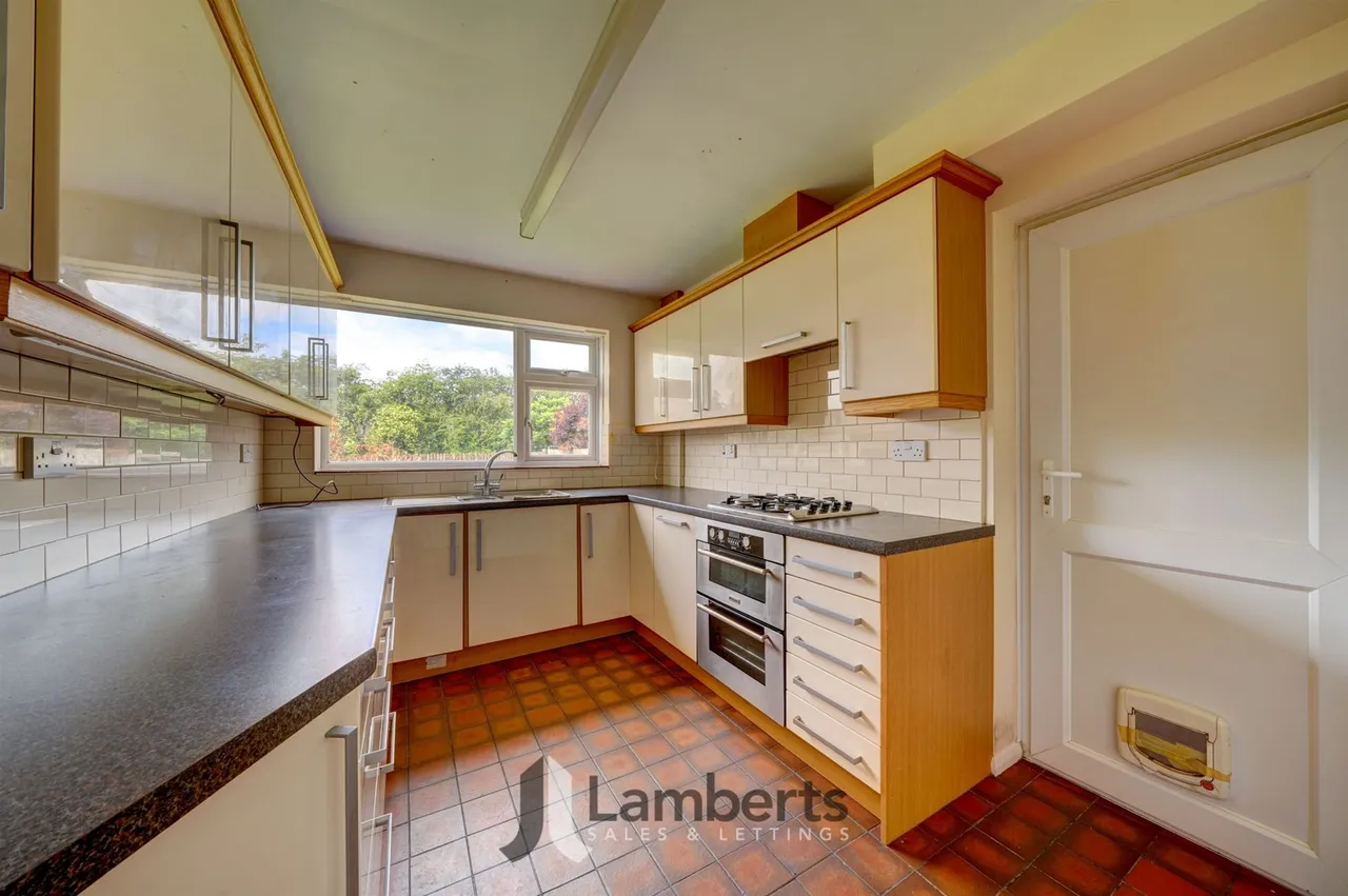23 Churchway Piece, Worcester, photo 6