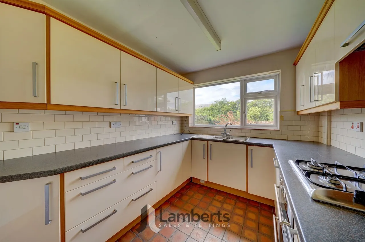 23 Churchway Piece, Worcester, photo 5