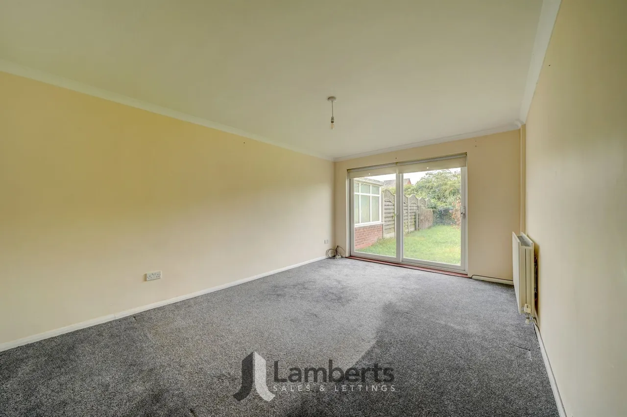 23 Churchway Piece, Worcester, photo 2