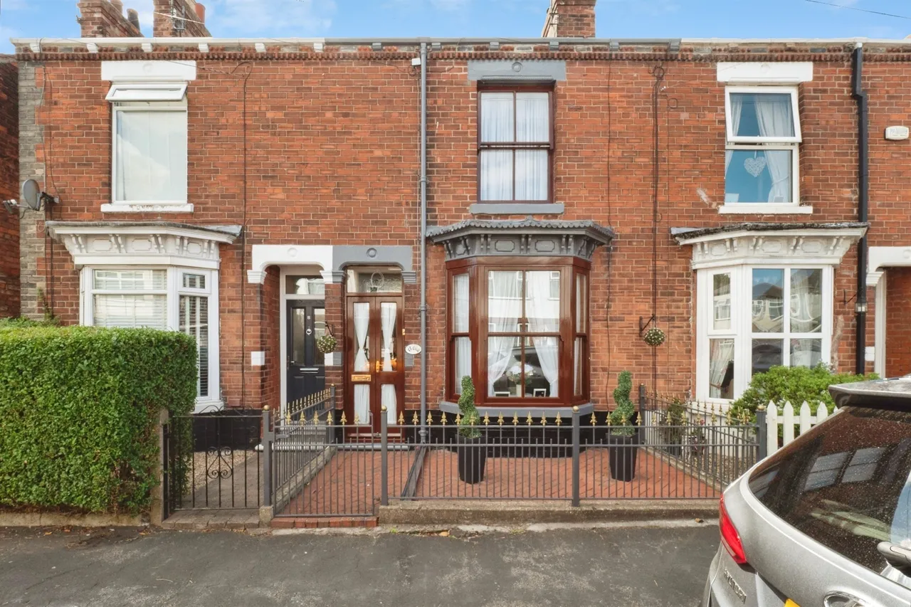 2 bed house for sale — Martin Street, Beverley