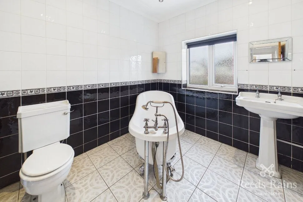 Heswall Road, Stockport, Greater Manchester, SK5, photo 9