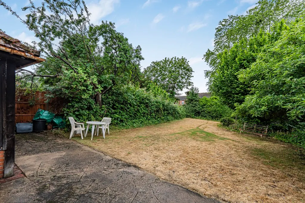 Church Road, Uxbridge, photo 26