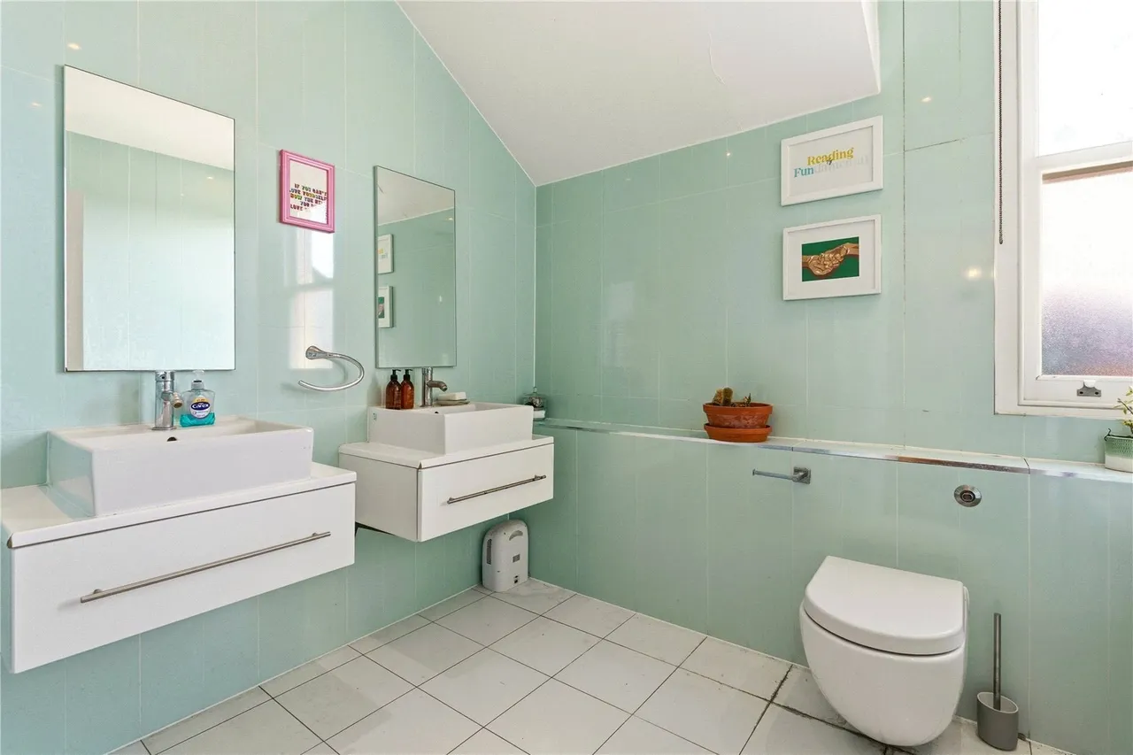 Heathfield Road, London, SW18, photo 5