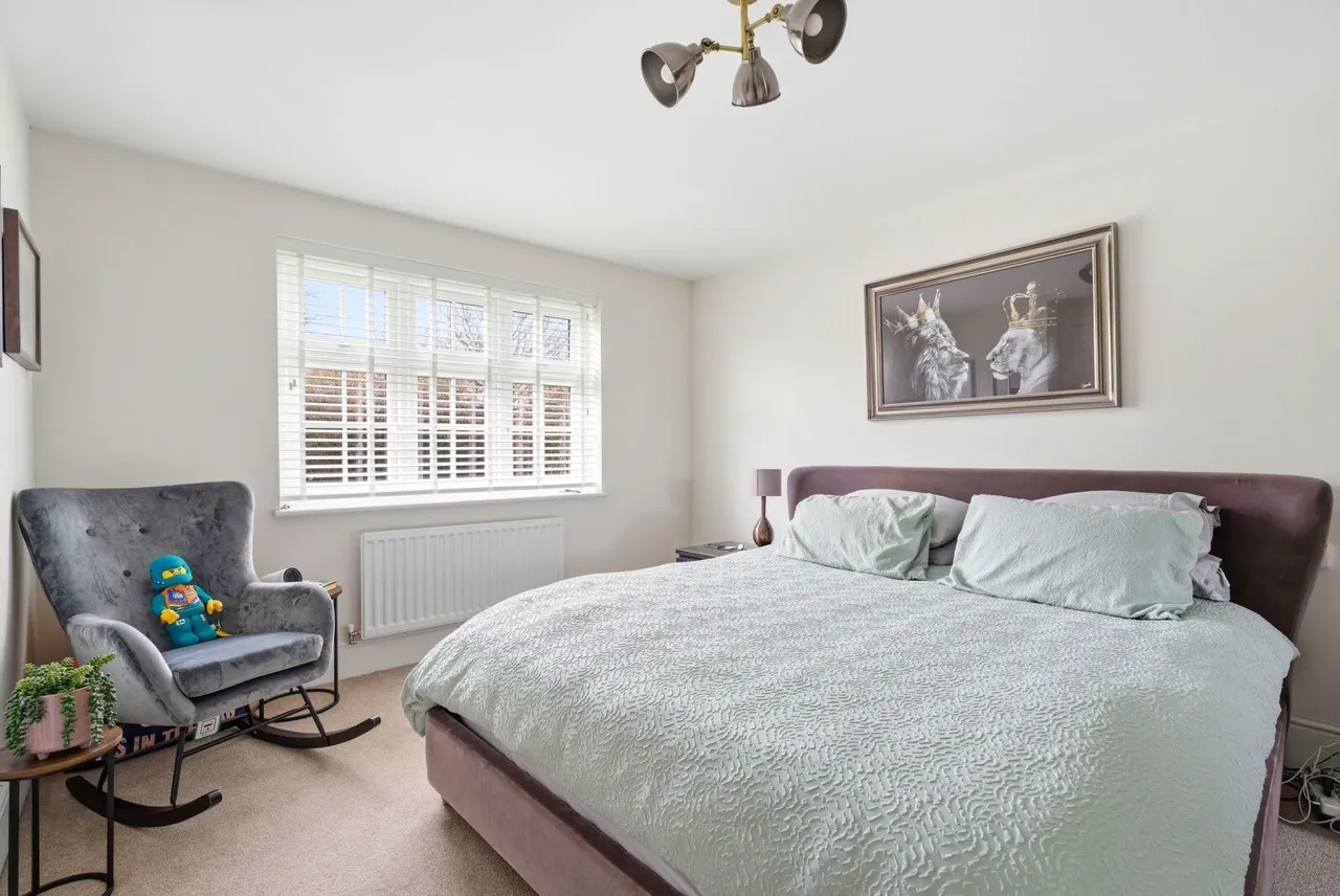 Mallard Crescent, Caddington, LU1, photo 9
