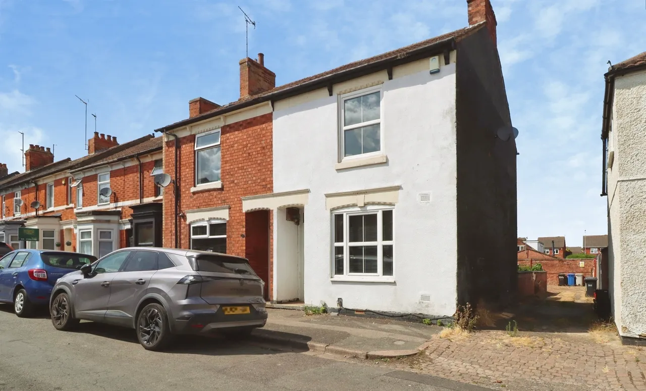 2 bed house for sale — Balfour Street, Kettering