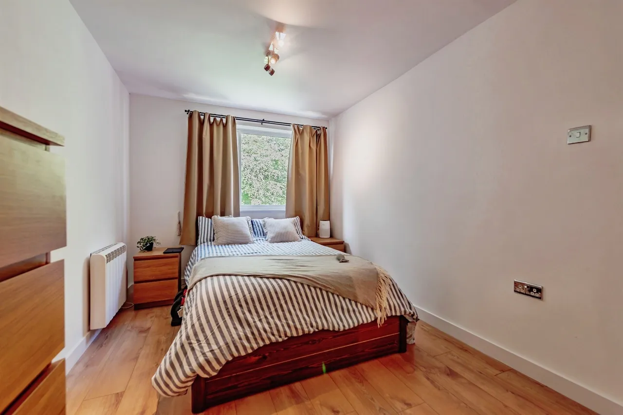 Hyde Heath Court, Crawley, RH10, photo 8