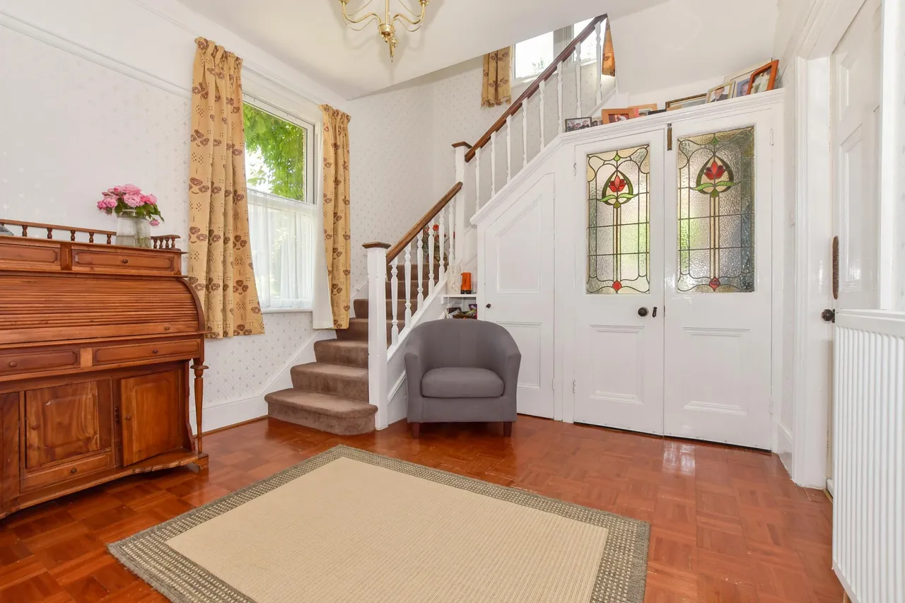 The Avenue, Kingsdown, CT14, photo 3