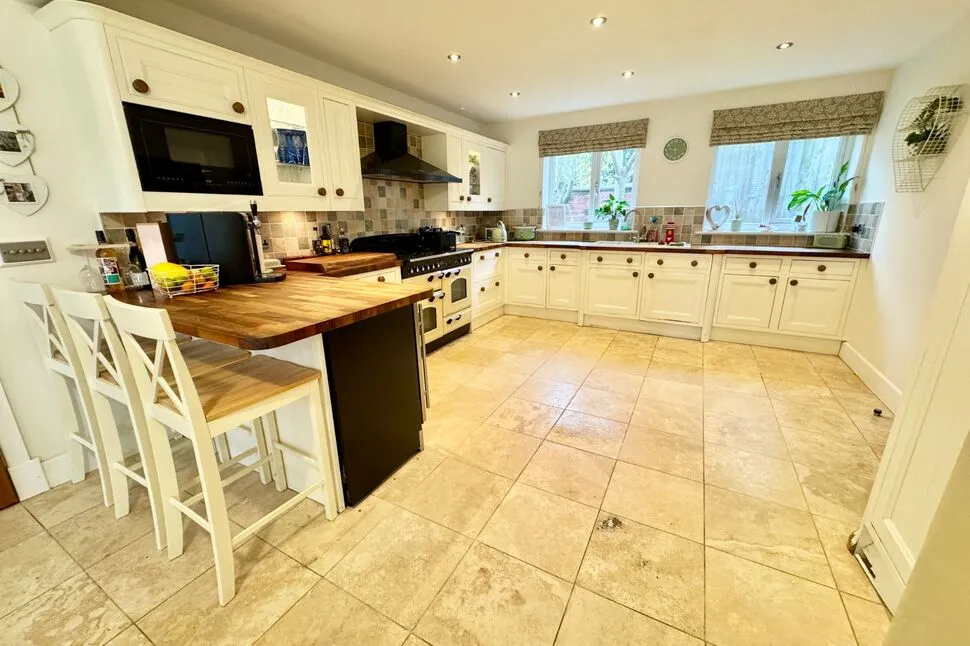 Wybunbury Road, Willaston, Cheshire, CW5, photo 7
