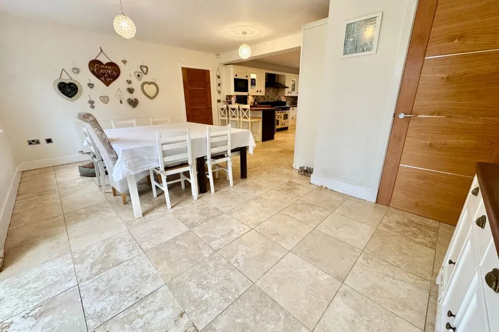 Wybunbury Road, Willaston, Cheshire, CW5, photo 10