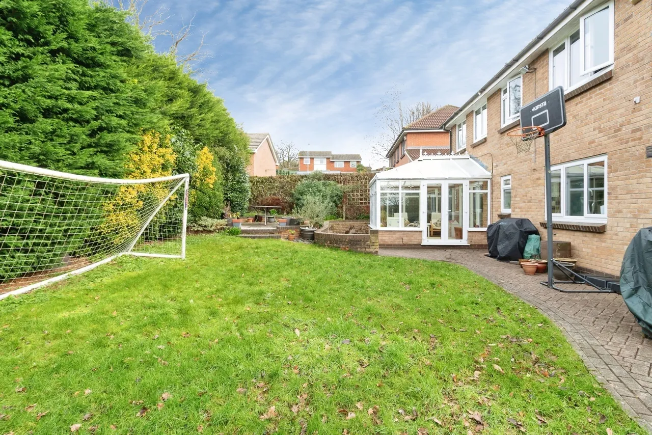 Chepstow Drive, Stafford, Staffordshire, ST17, photo 2