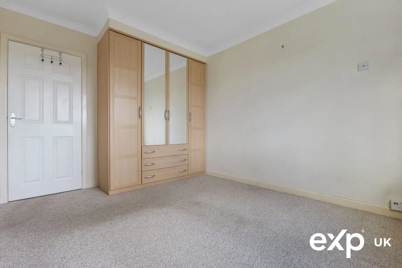 Bretton Road, Ravenshead, photo 21