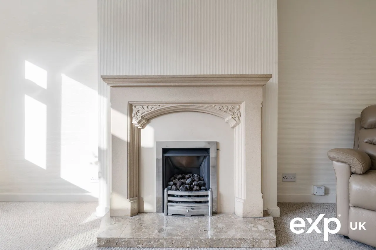 Bretton Road, Ravenshead, photo 9