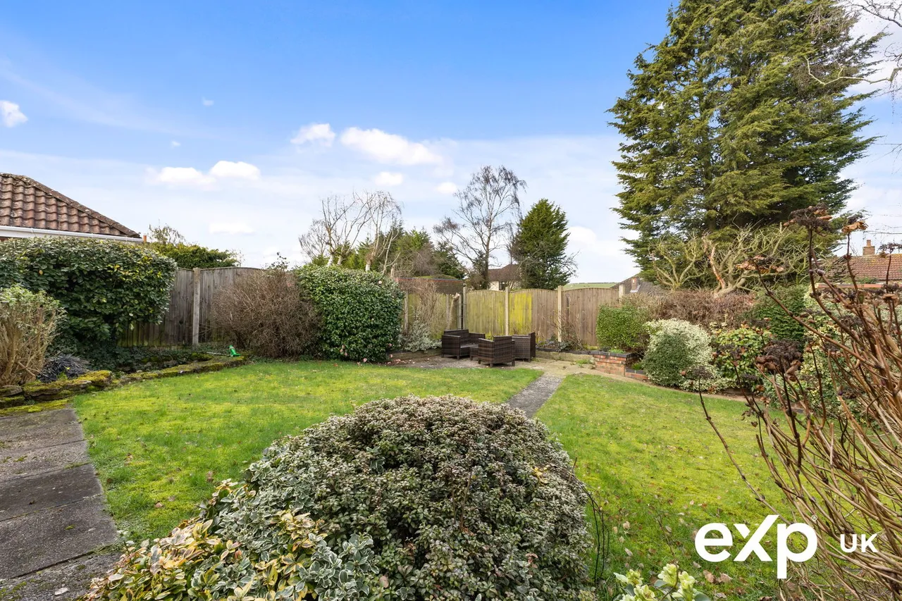 Bretton Road, Ravenshead, photo 23