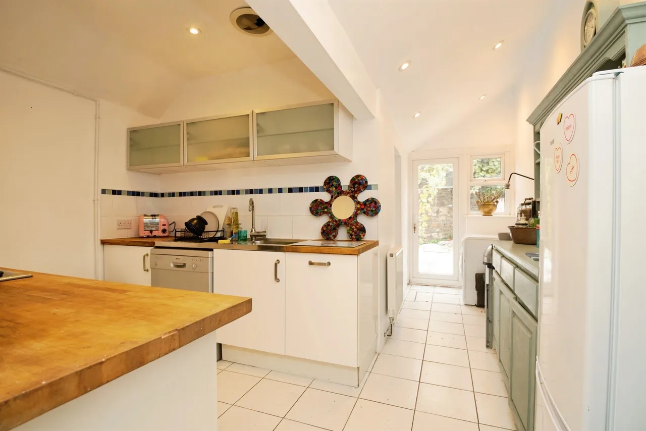 Plasnewydd Road, Roath, CF24, photo 13