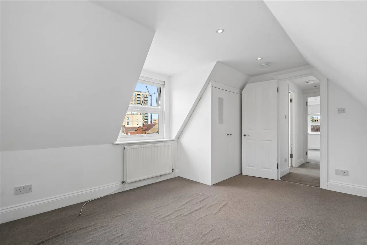 Hawks Road, Kingston upon Thames, KT1, photo 7