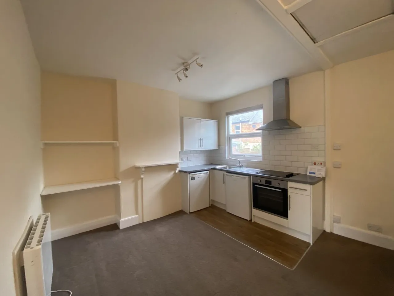 Vincent Place, Yeovil, BA20, photo 3