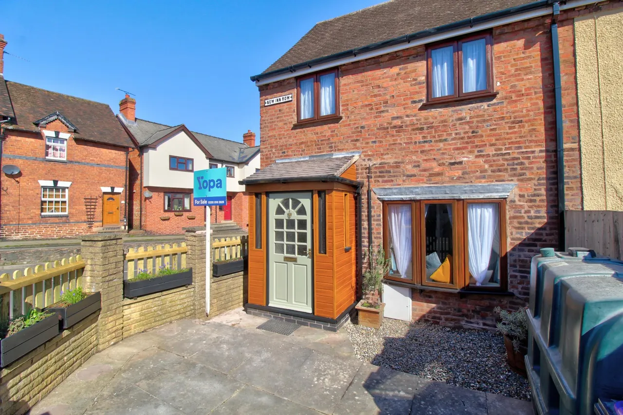 2 bed house for sale, New Inn Row, Kidderminster, DY14