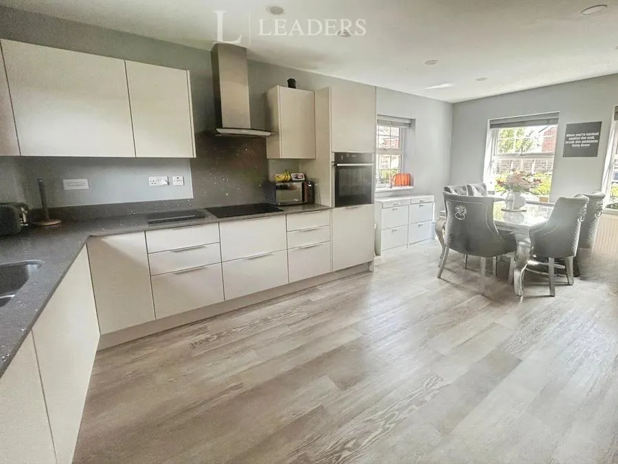 Bartons Road, Havant, PO9, photo 4