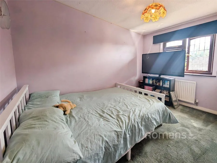 Kerris Way, Earley, RG6, photo 9