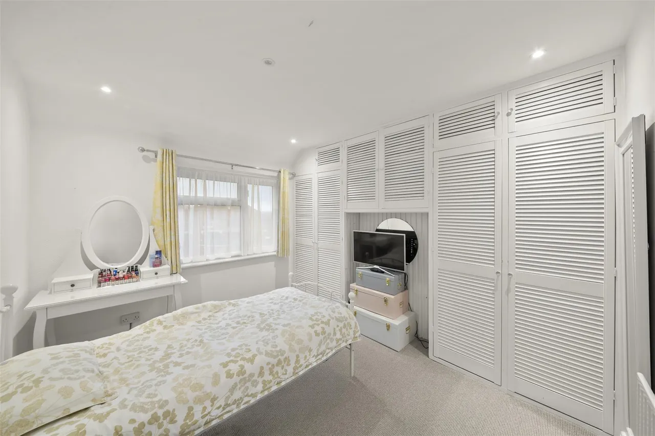 Harvey Road, Uxbridge, photo 9