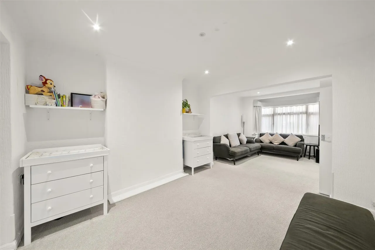 Harvey Road, Uxbridge, photo 18
