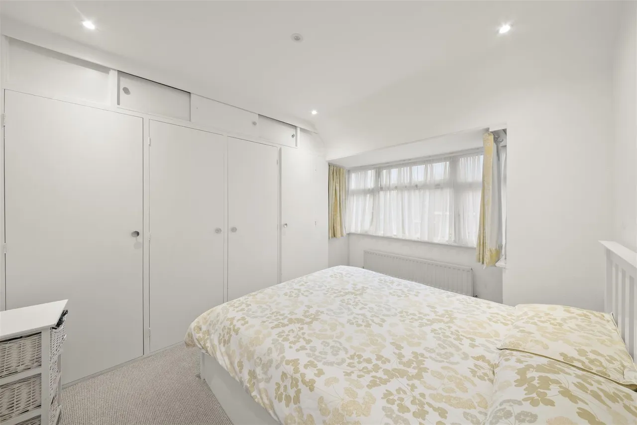 Harvey Road, Uxbridge, photo 8