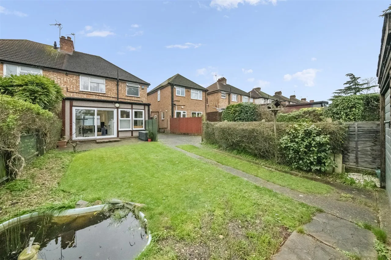 Harvey Road, Uxbridge, photo 12