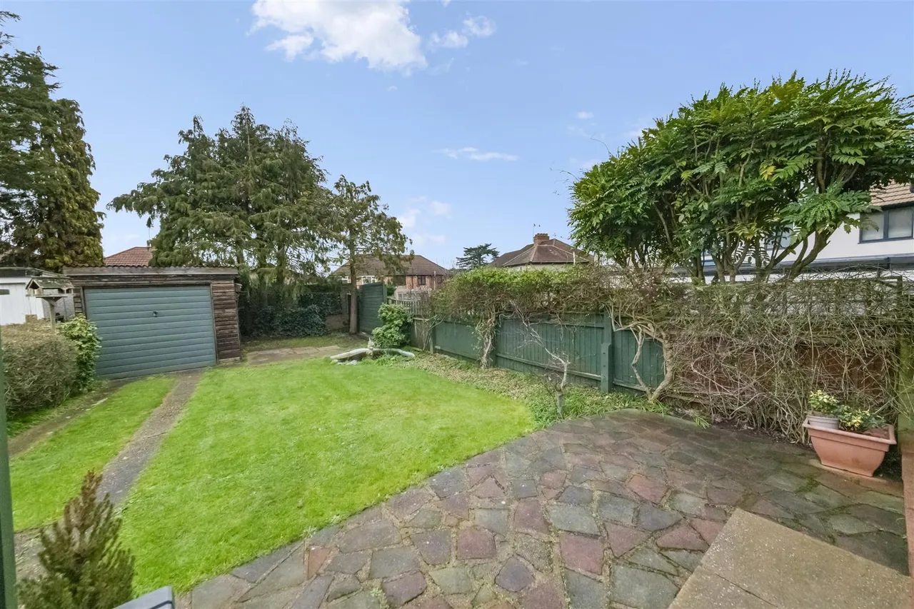 Harvey Road, Uxbridge, photo 13