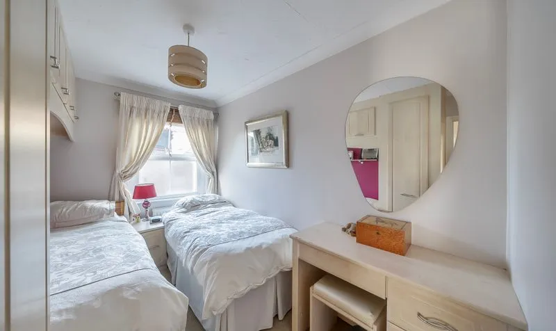 Burgh Heath Road, Epsom, KT17, photo 10