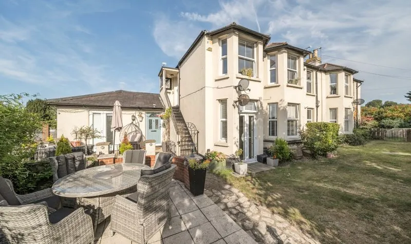 Burgh Heath Road, Epsom, KT17, photo 5