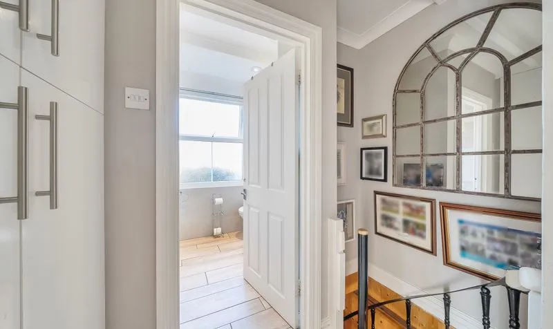 Burgh Heath Road, Epsom, KT17, photo 12
