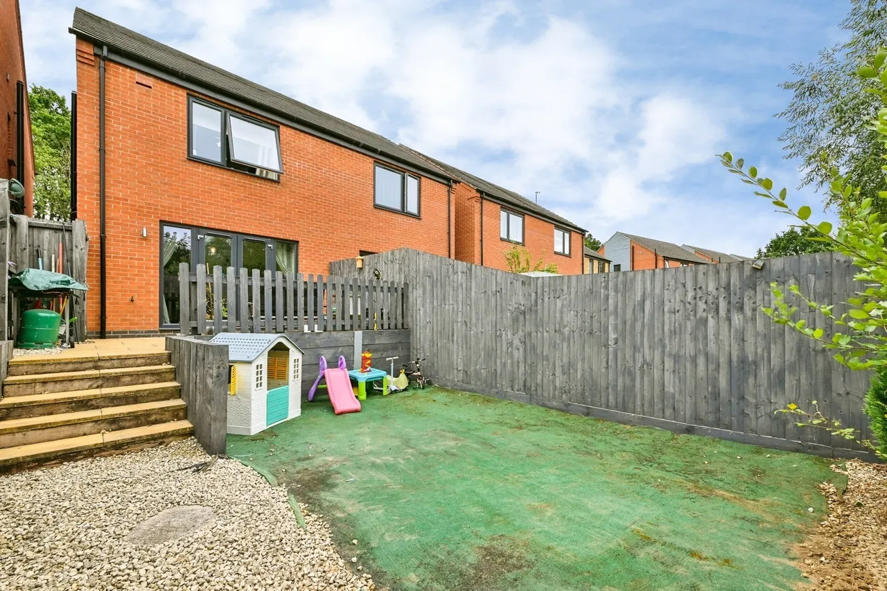 Bestwood Road, NOTTINGHAM, Nottinghamshire, NG6, photo 14
