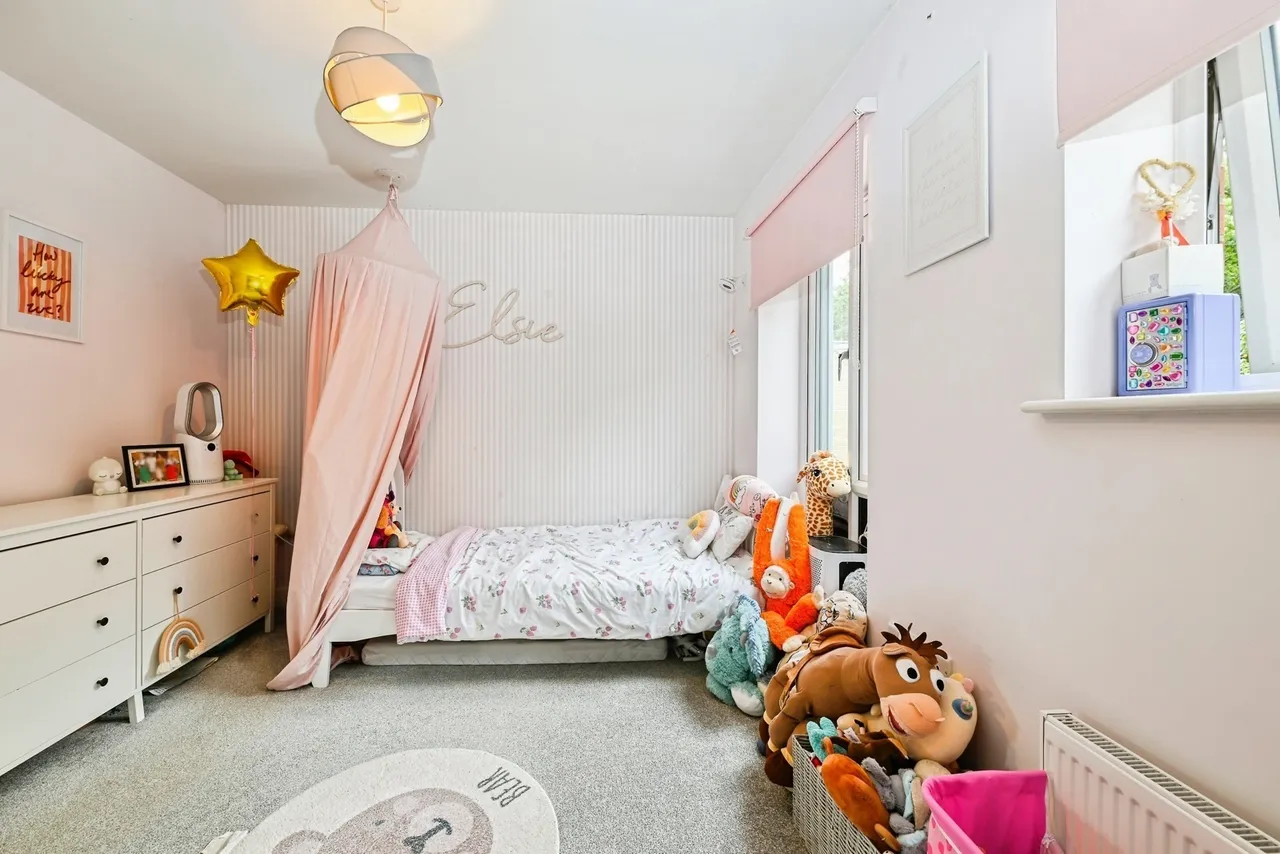 Bestwood Road, NOTTINGHAM, Nottinghamshire, NG6, photo 11