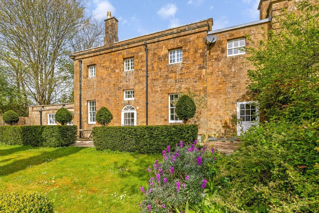2 bed house for sale, Lambourne Way, Adderbury, OX17