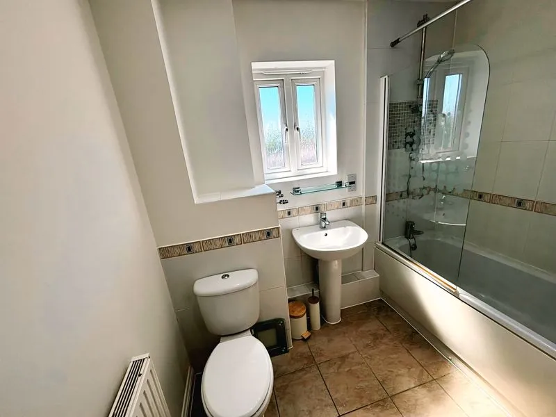 Pond House Lady Aylesford Avenue, STANMORE HA7 4FQ, photo 10