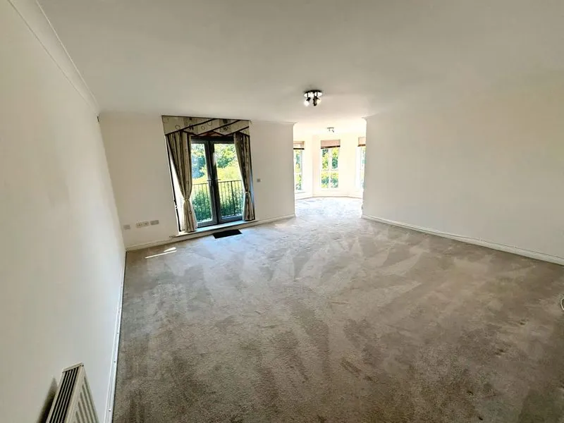 Pond House Lady Aylesford Avenue, STANMORE HA7 4FQ, photo 3