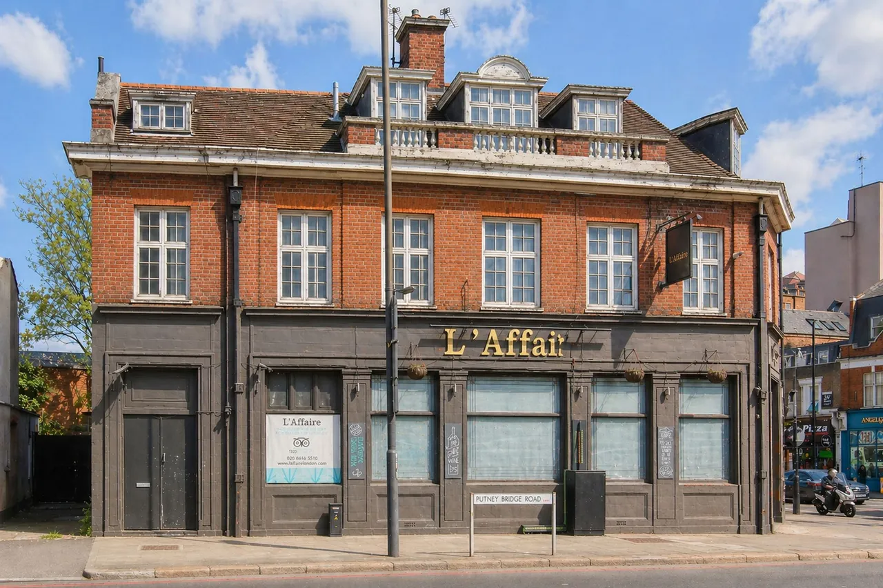 Wandsworth High Street, Wandsworth, SW18, photo 7